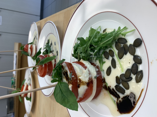 Kinder kochen für Ihre Eltern