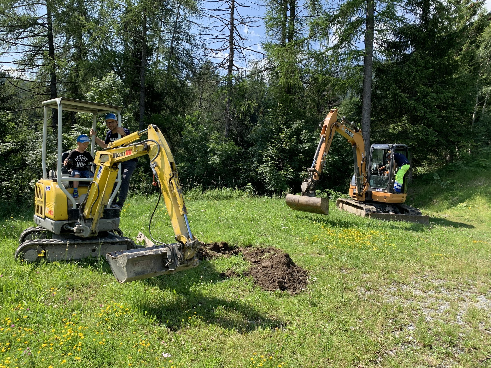 Baggerfahren und Mauern