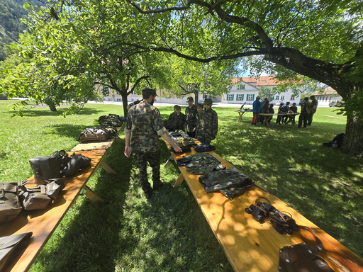 Ein Tag beim Militär
