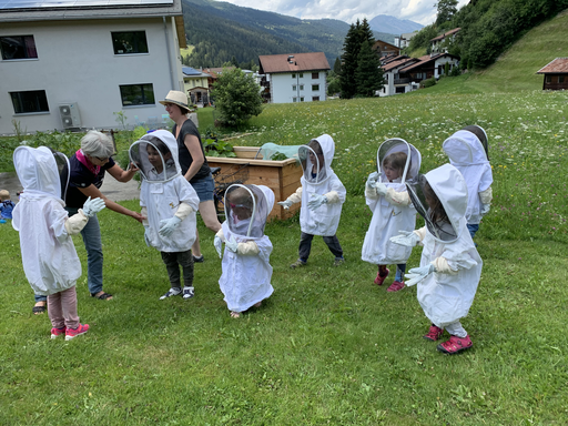 Bienen erleben in Churwalden